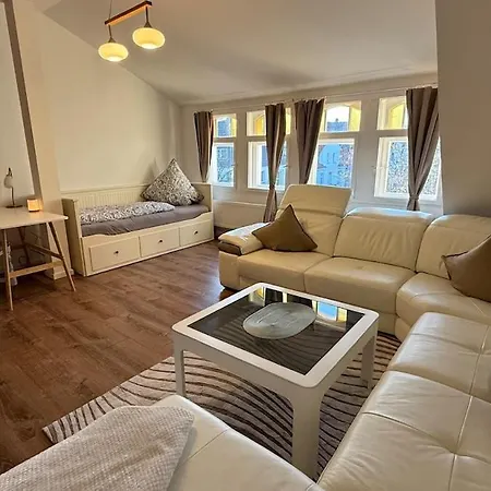 Apartment Penthouse With Roof Terrace - Central, Quiet Location *