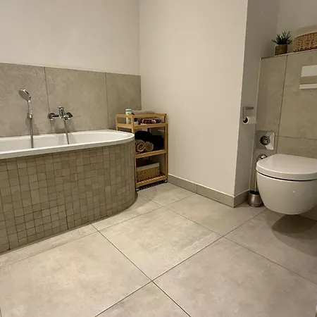 Penthouse With Roof Terrace - Central, Quiet Location Apartment