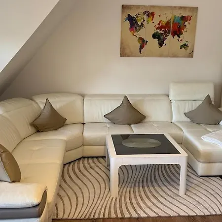 Apartment Penthouse With Roof Terrace - Central, Quiet Location
